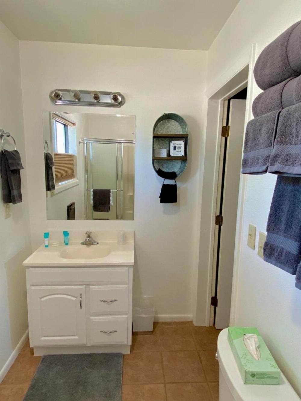 Room image 5